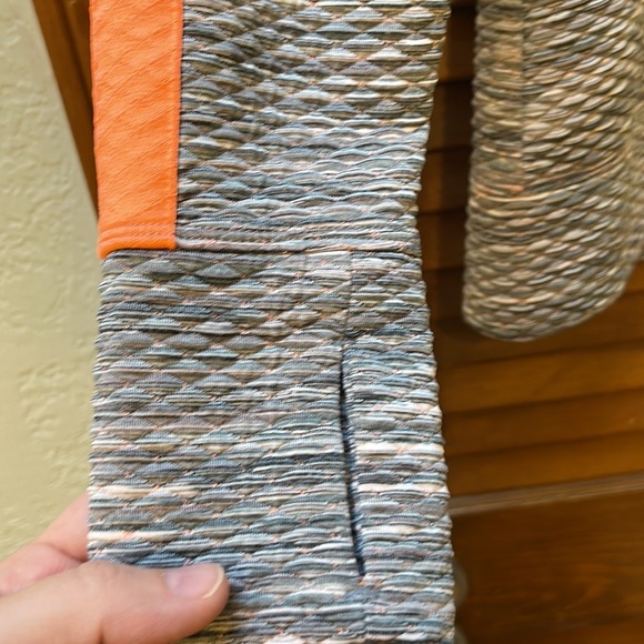 Athleta Snowscape Quilted Top XS EUC - Picture 3 of 5